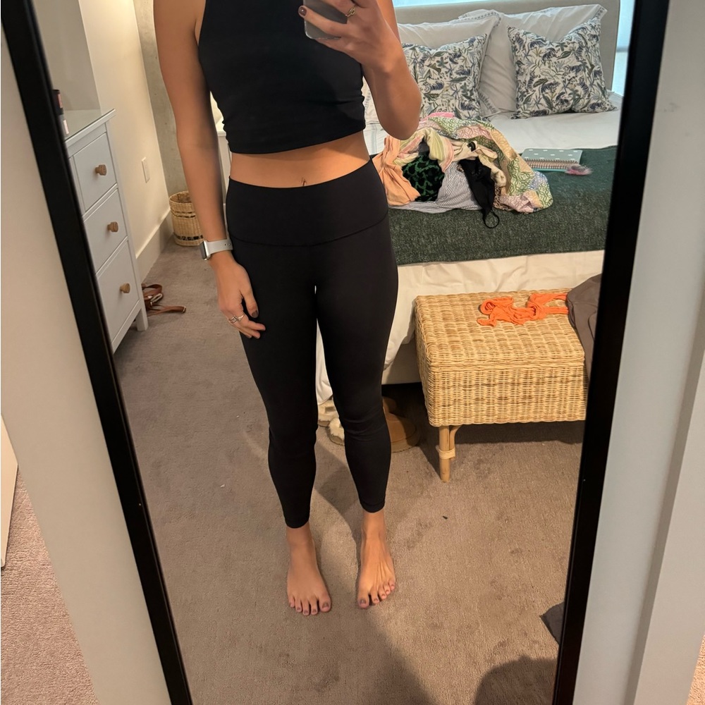 Black lululemon leggings